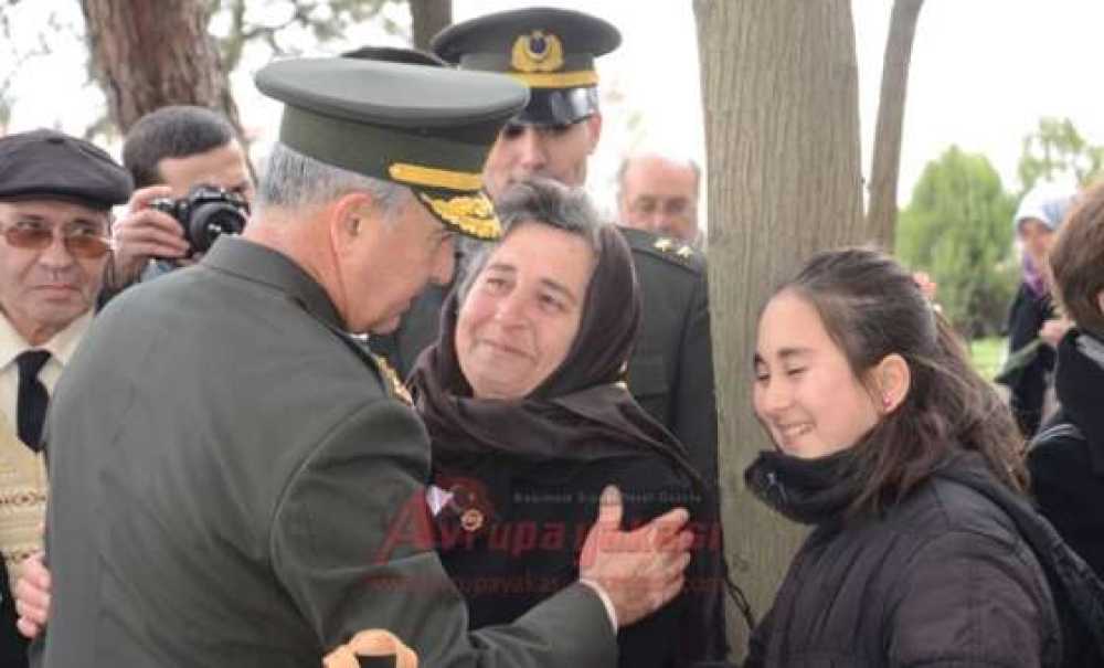 5. Kolordu Komutanı Korgeneral Altıntaş'tan Şehit Annesine Vefa