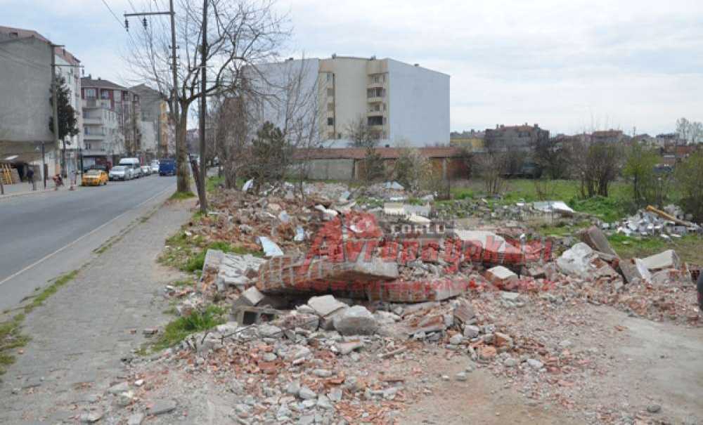 Metruk Evler Yıkıldı