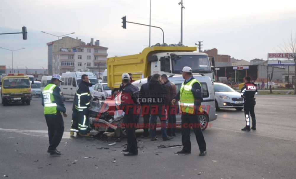 Polisten Kaçtılar Kaza Yaptılar
