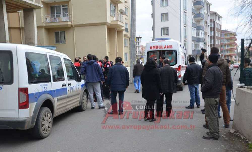 İnşaata Çıkıp İntihar Etti