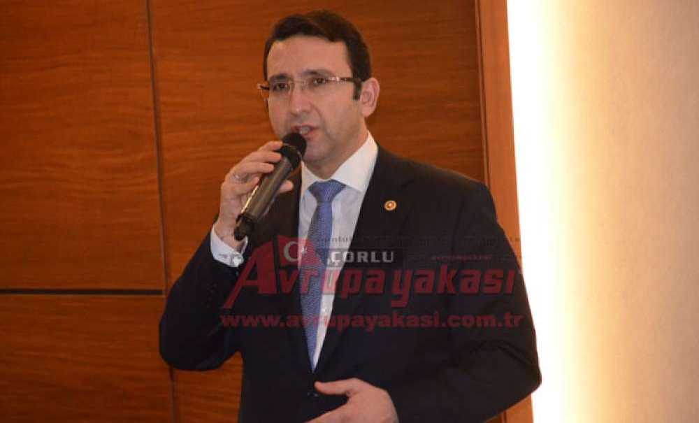 Ak Parti İzmir Milletvekili Mustafa İbrahim Turhan:“Herkesin Gözü Türkiye`ye Dönmüş Durumda”