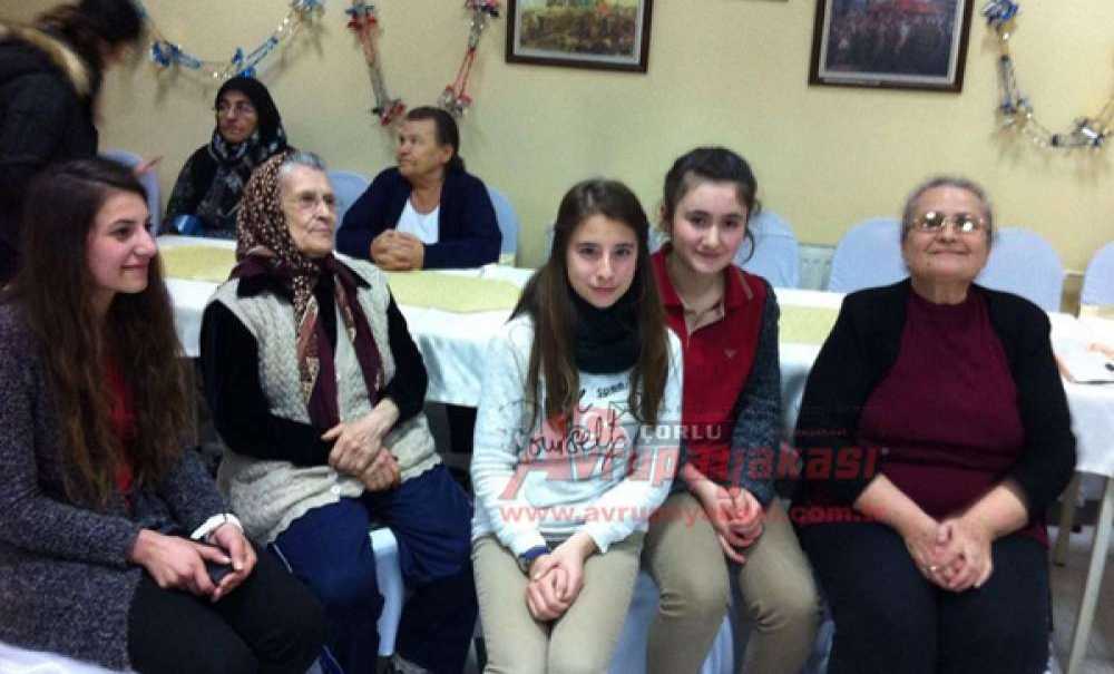 Öğrenciler Sanal Ortamdan Gerçek Yaşam Geçiş Yaptı