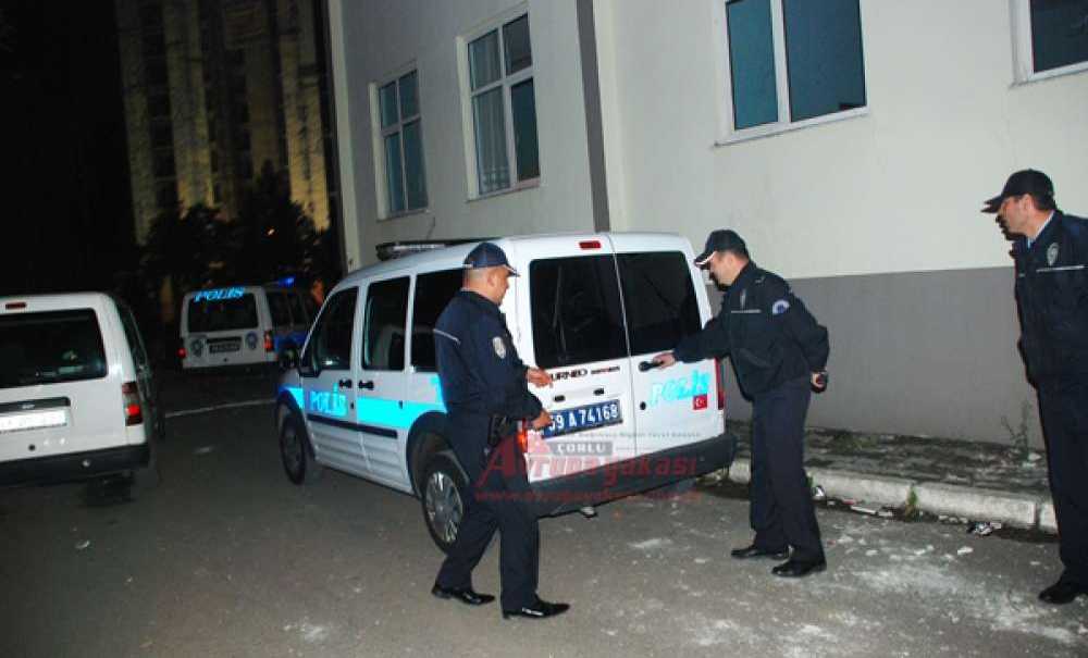 Otobüsten Akü Çalan Şüpheliler Yakalandı