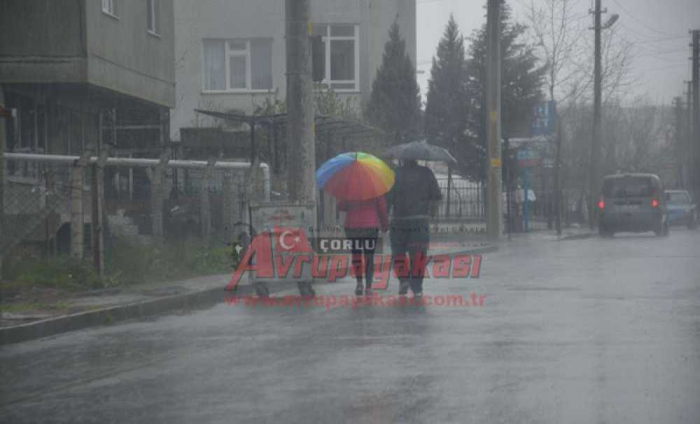 Çorlu Yağmura Yakalandı