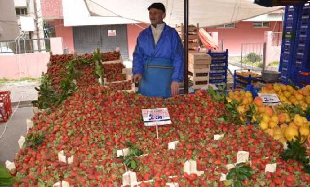 Semt Pazarlarında Fiyatlar Memnun Etti
