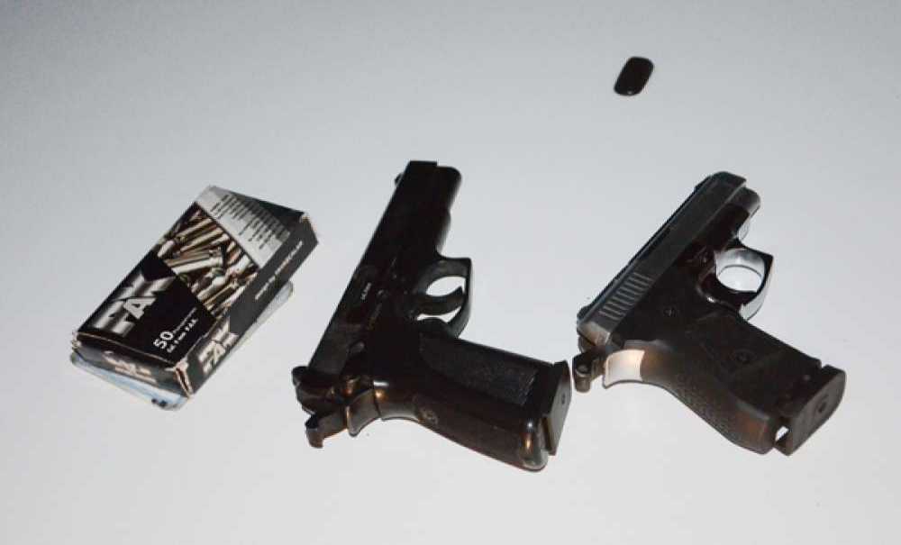 Polisin Şüphelendiği Otomobilden Silah Çıktı