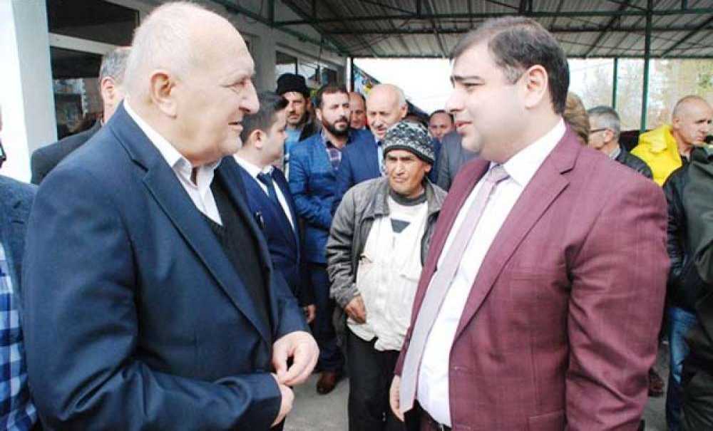 Kaymakam Kızıltoprak Halkın Sorunlarını Dinliyor