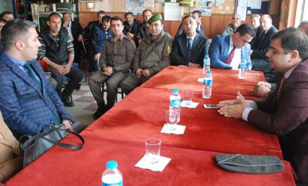 Kaymakam Kızıltoprak Halkın Sorunlarını Dinliyor