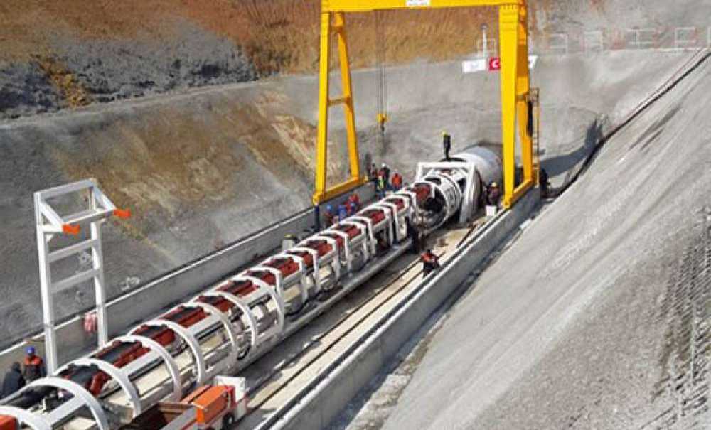 Vakıflar`da Tünel Çalışması Başladı