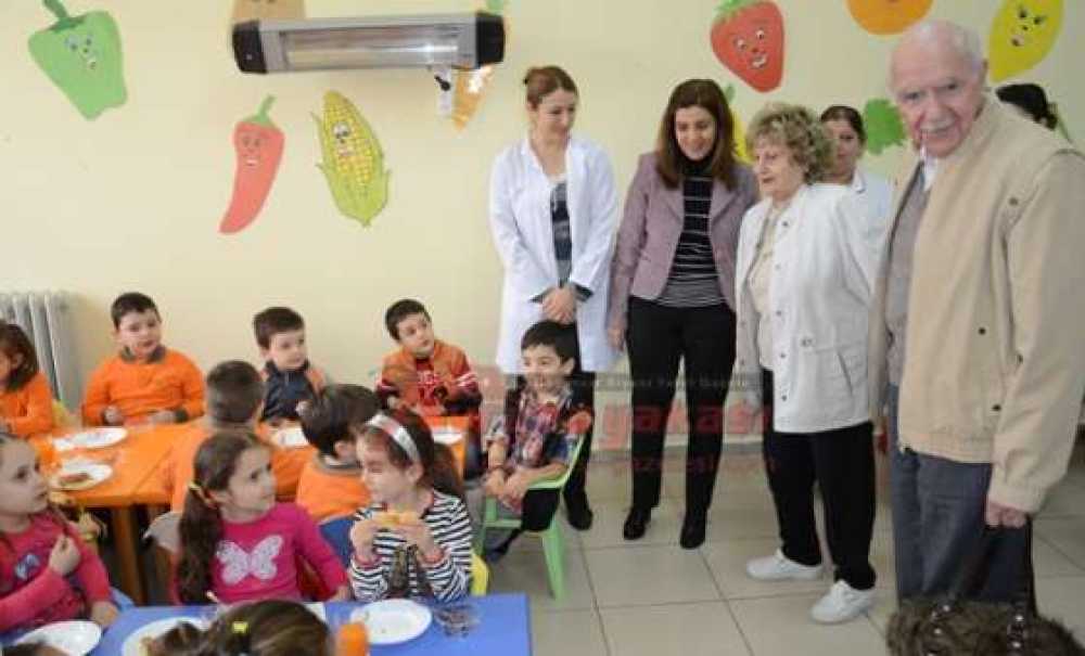 Pinhas Çiftinden Yaptırdıkları Okula Ziyaret