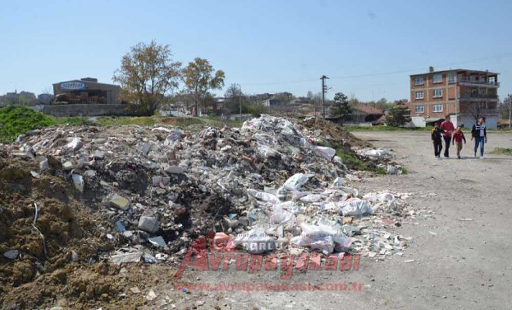 Çorlu'nun Girişi Hafriyat Alanı