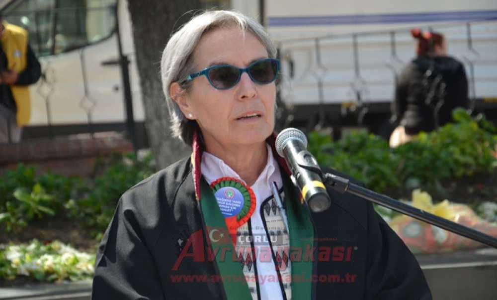 Avukatlar Günü Çorlu'da Kutlandı