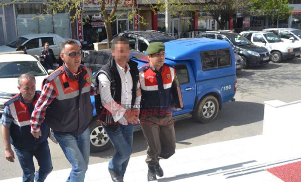 8 Ayrı Suçtan Aranan Şüpheli Jandarmaya Yakalandı