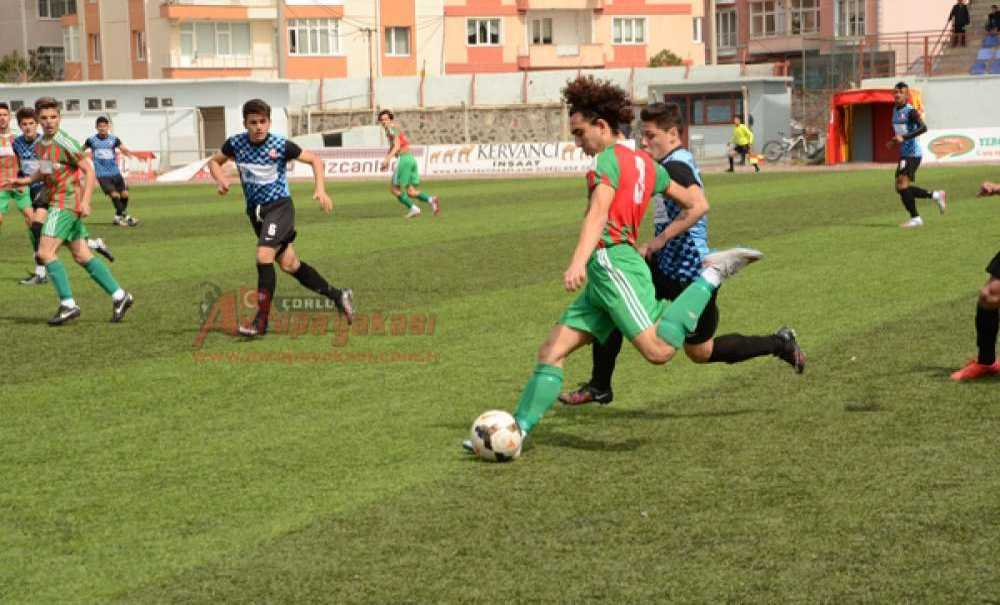 Çorlu`da Oynanan Maçlarda Şampiyon Lüleburgazspor U-17 Oldu