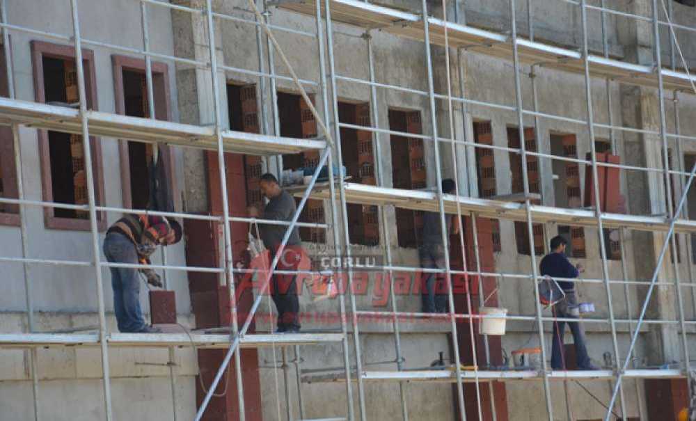 Çorlu Hükümet Konağı'nın Kaba İnşaatı Tamamlandı