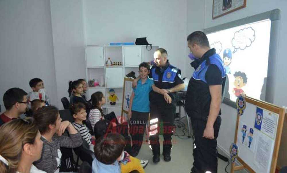 Özel Öğrenciler Polis Oldular