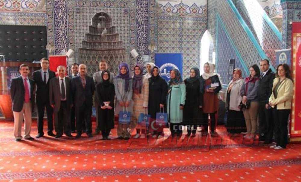 Liseli Kızlar Arası Kur`an-I Kerim`i Güzel Okuma Yarışması Yapıldı