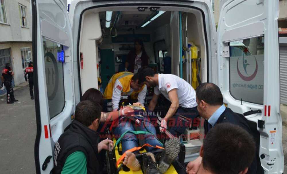 Yolda Yürüyen Kadın Manevra Yapan Minibüsün Altında Kaldı