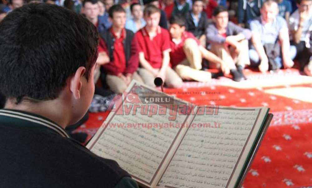 Liseler Arası Erkekler Kur`an-I Kerim`i Güzel Okuma Yarışması Yapıldı