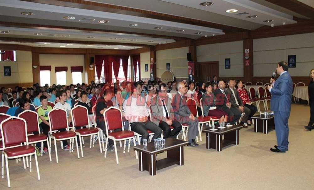 Ergene`de Öğrenci Ve Velilere Uzman Psikolog Danışmanlık Hizmeti Sunuluyor