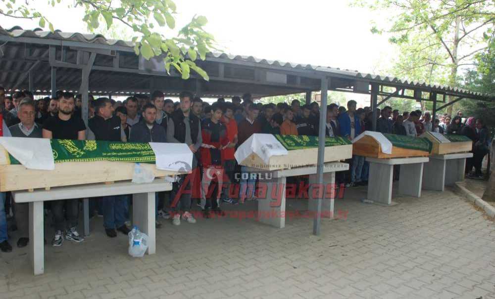 Birlikte Büyüdüler Birlikte Öldüler