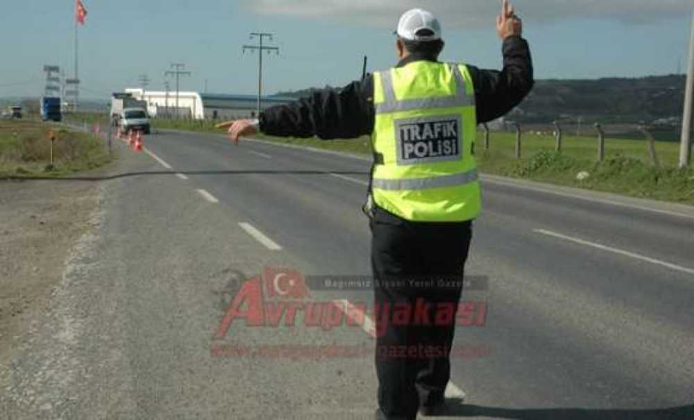 Trafik Ekiplerinden Emniyet Kemeri Uygulaması