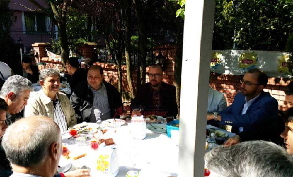 Eğitim Bir – Sen Üyeleri Kahvaltıda Buluştu