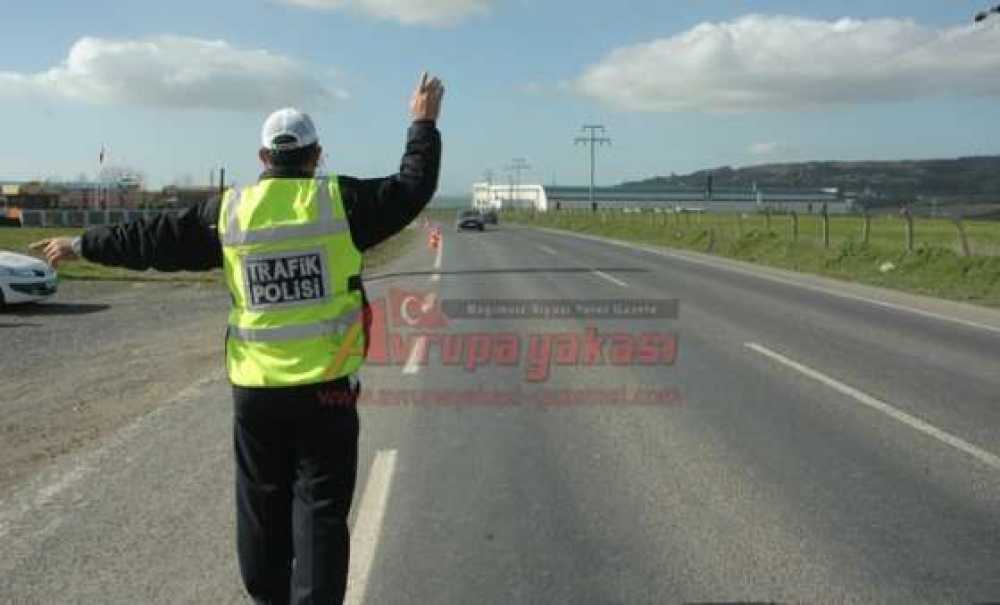Trafik Ekiplerinden Emniyet Kemeri Uygulaması