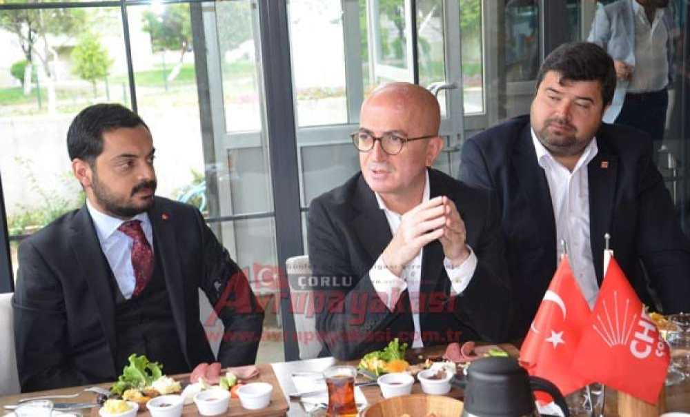 Chp`nin Yeni Yönetimi Basınla Buluştu