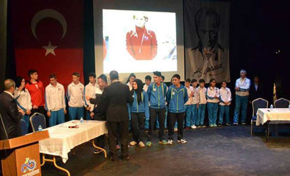 Çorlu Kaymakamlığı`nca Düzenlenen Spor Şurası Yapıldı