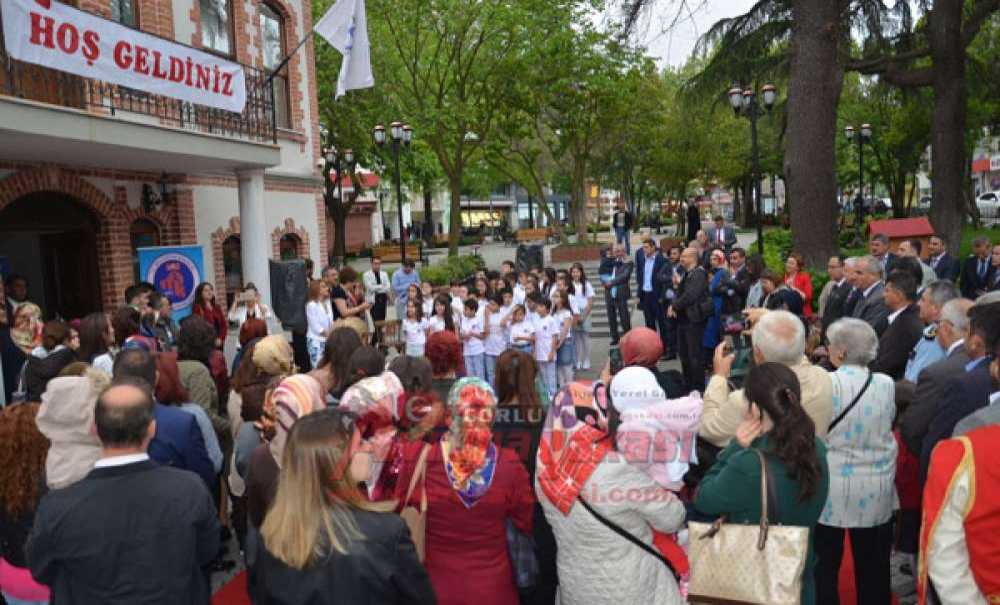 Mükerrem Ali Kayan İlkokulu Öğrencilerinden Resim Ve Tasarım Sergisi