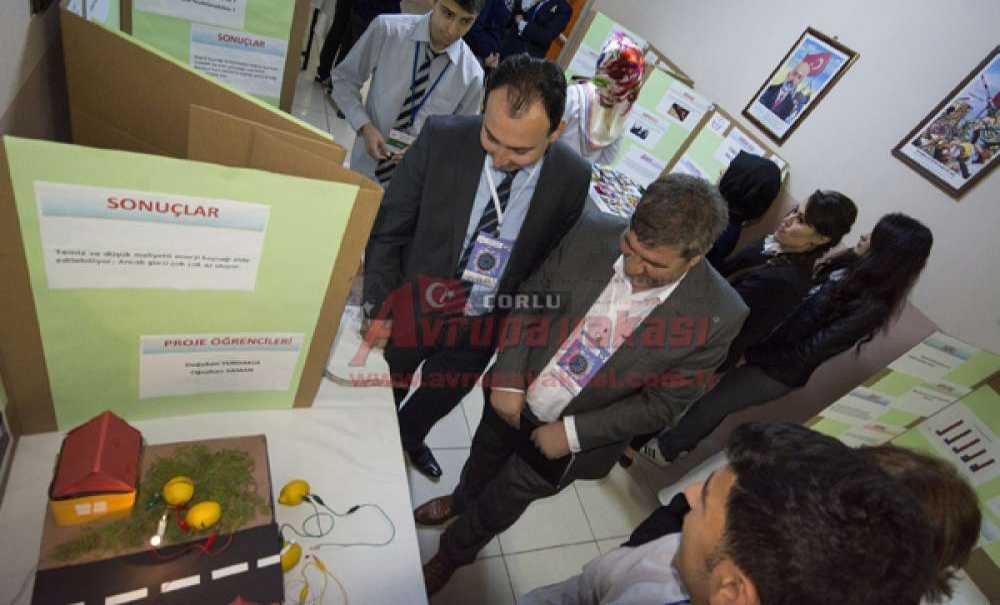 Deri Sanayicileri Mesleki Ve Teknik Anadolu Lisesi'nden Tübitak Fuarı