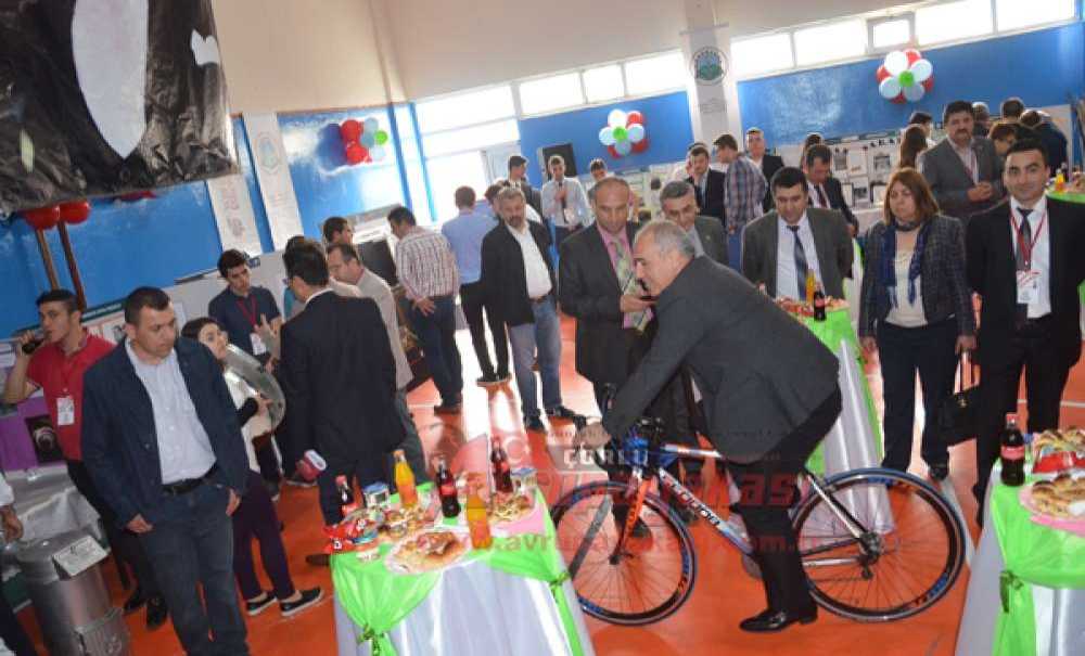 Endüstri Meslek Lisesi'nde Bilim Fuarı