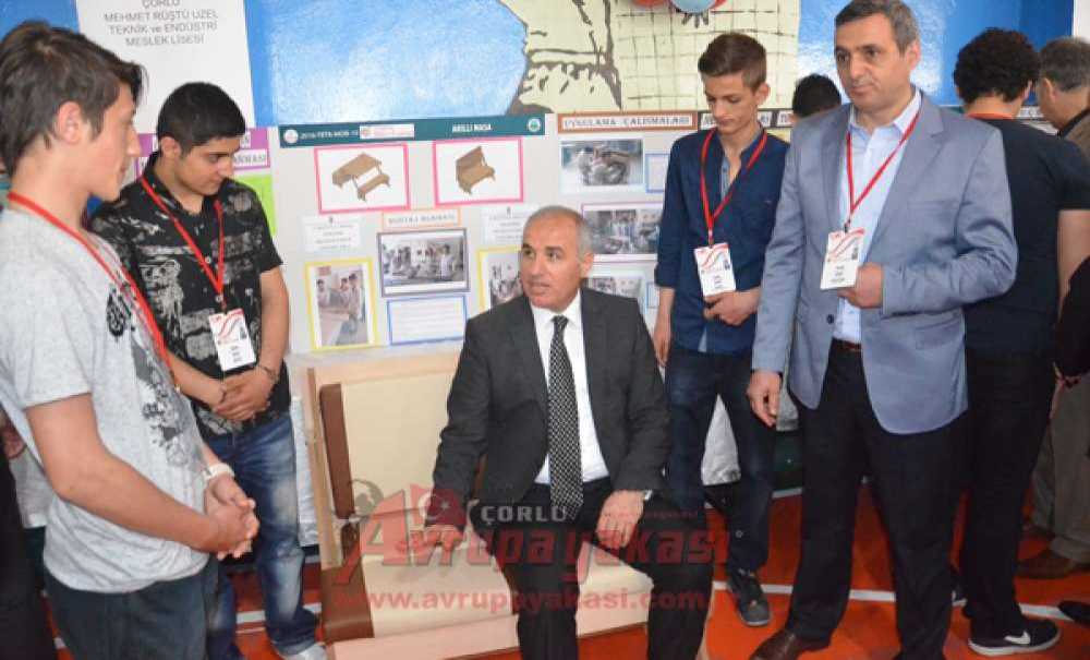 Endüstri Meslek Lisesi'nde Bilim Fuarı