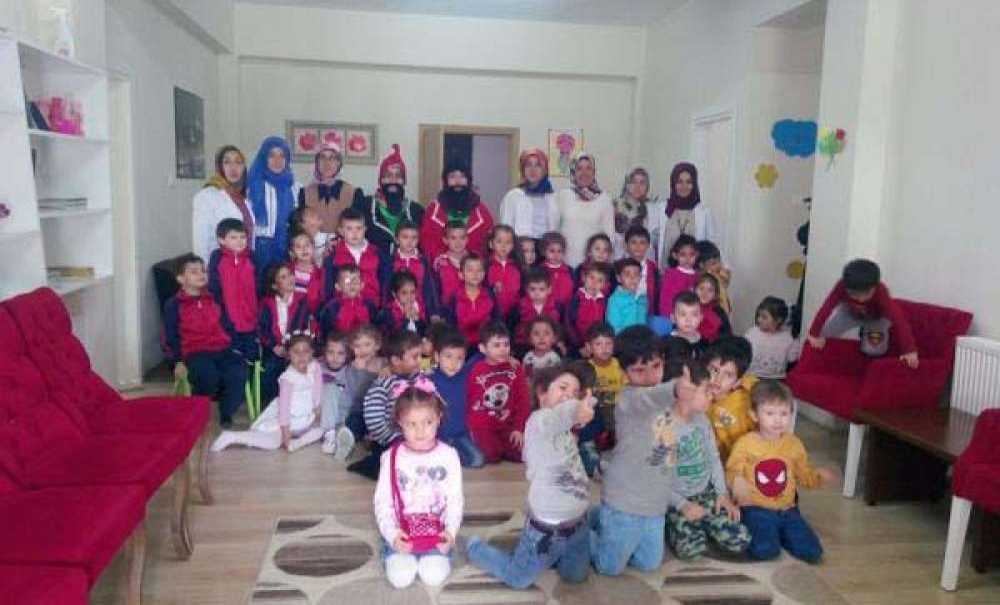 Mekke Kur`an Kursu Kardeş Okulunu Ağırladı