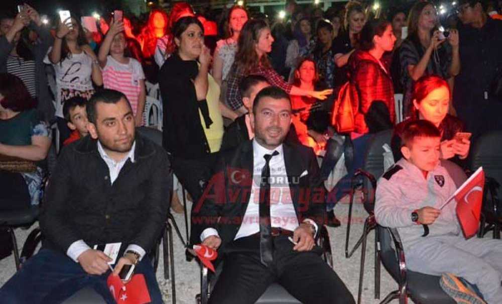 Trend Arena Mustafa Ceceli Ile Coştu