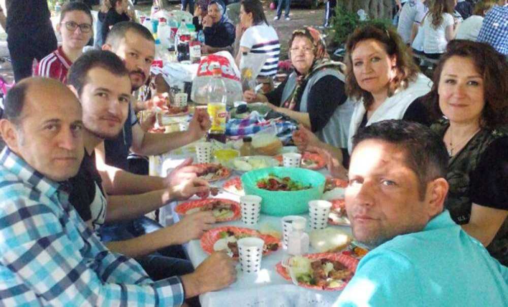 Akrabalar Piknikte Buluştu