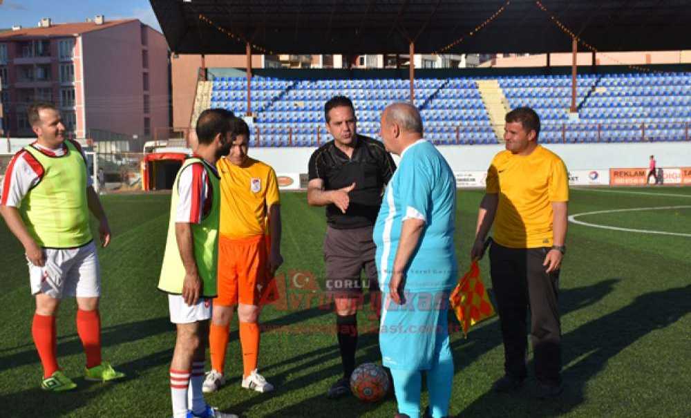 Önce Dostluk Sonra Protokol Kazandı