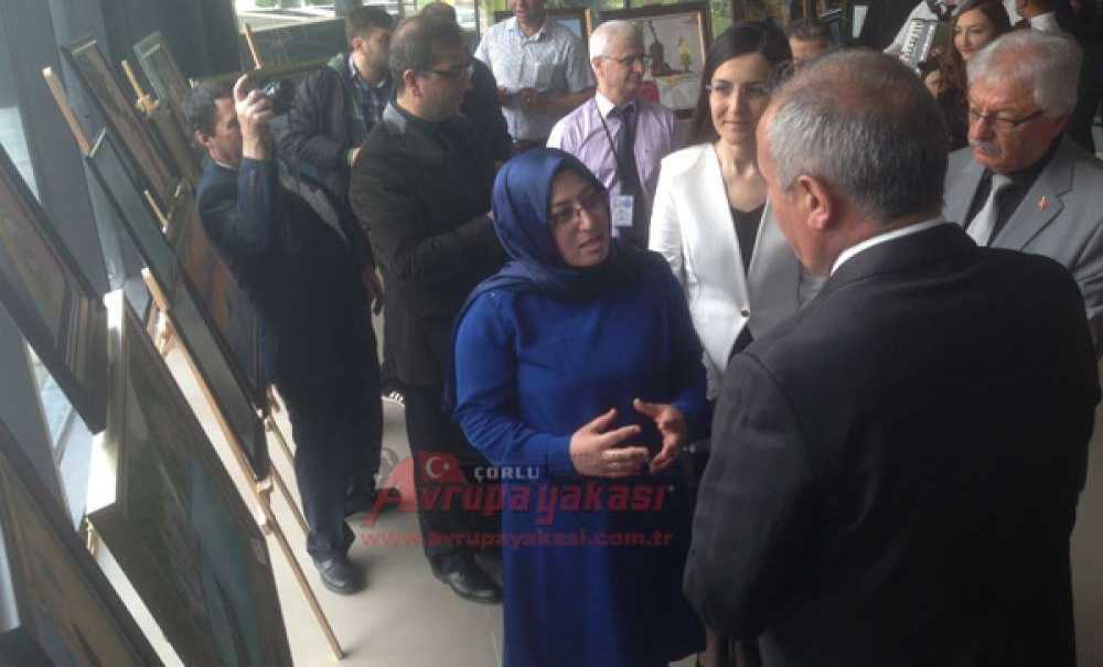 Çorlu Halk Eğitimi Merkezi'nden Resim Sergisi