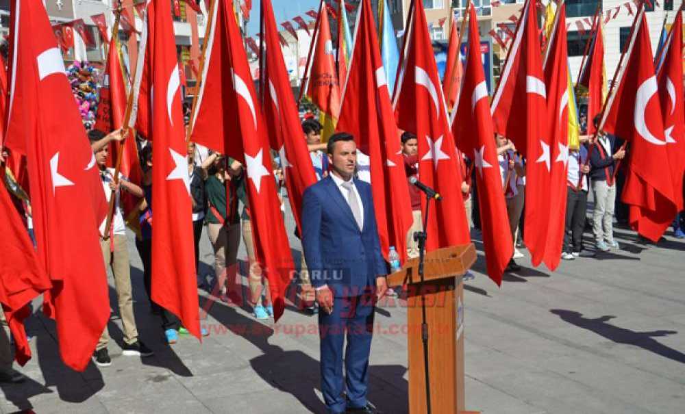 Çorlu'da Coşkulu 19 Mayıs Kutlaması
