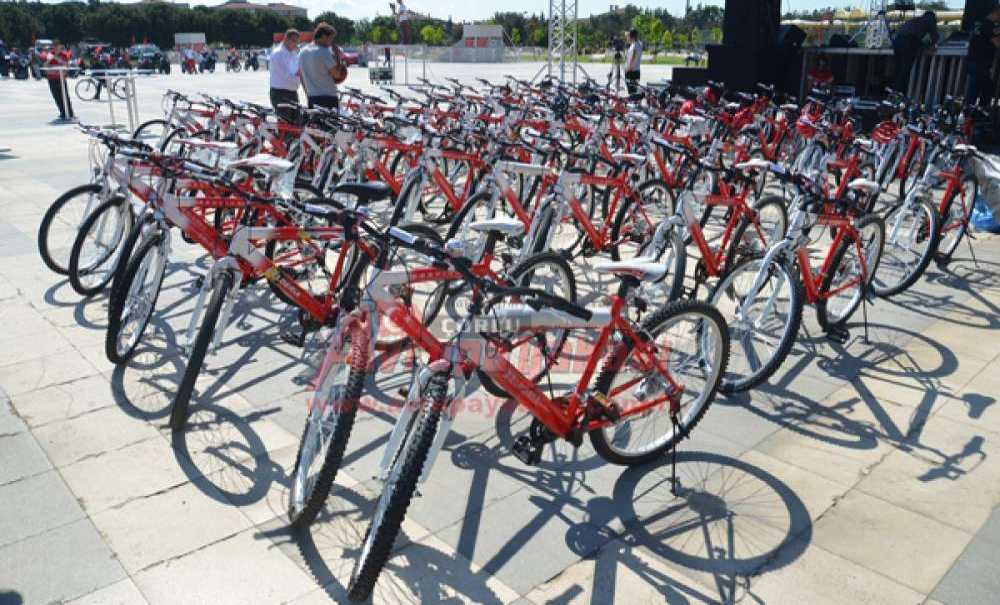 Çorlu'da Coşkulu 19 Mayıs Kutlaması