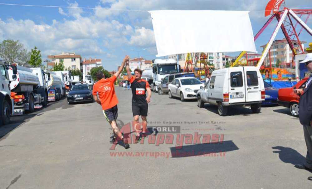 Çorlu'da Coşkulu 19 Mayıs Kutlaması