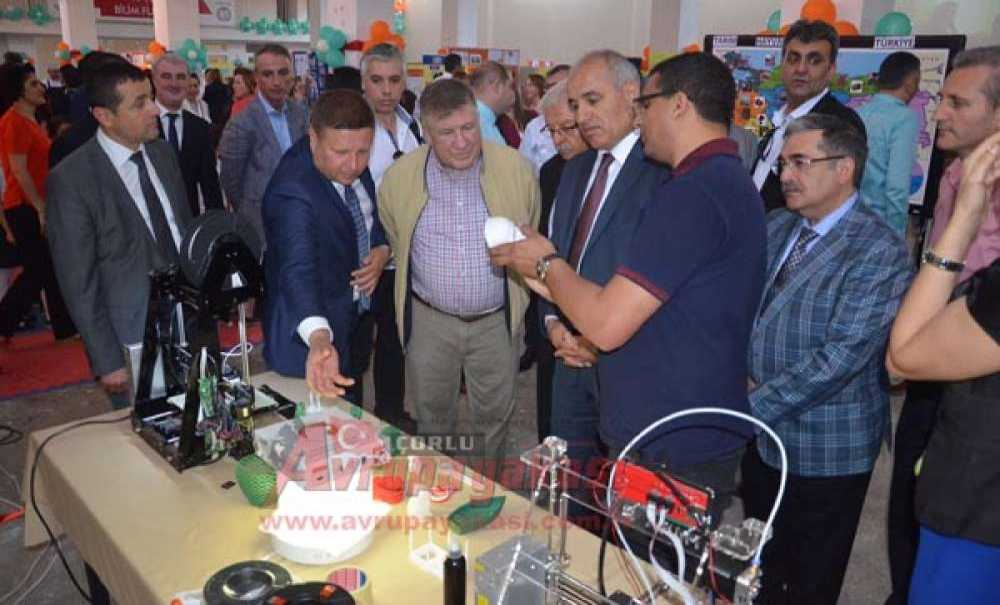 Pinhas Ortaokulu'nda Bilim Fuarı