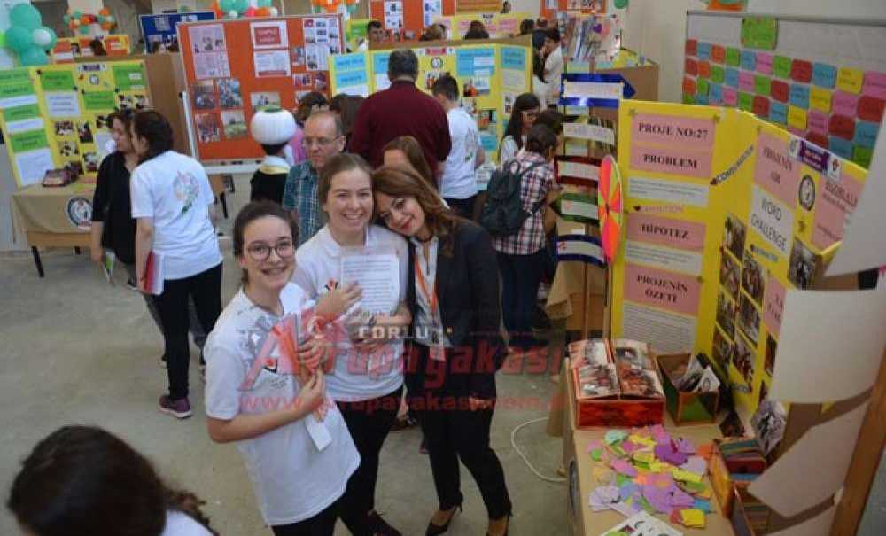 Pinhas Ortaokulu'nda Bilim Fuarı