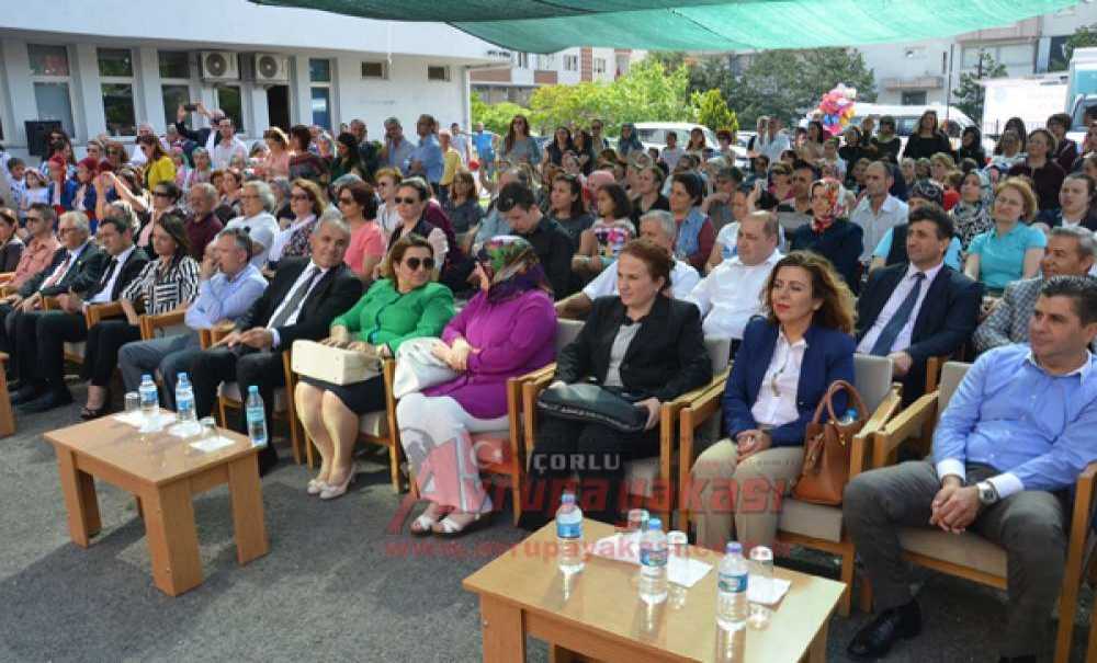 Çorlu Halk Eğitimi Merkezi`nden Yılsonu Sergisi