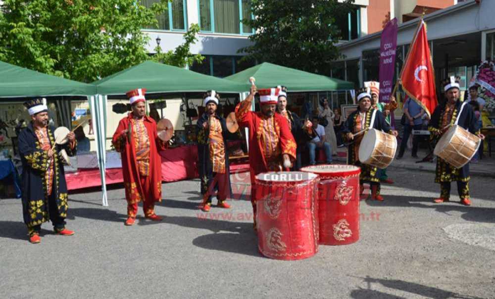 Çorlu Halk Eğitimi Merkezi`nden Yılsonu Sergisi