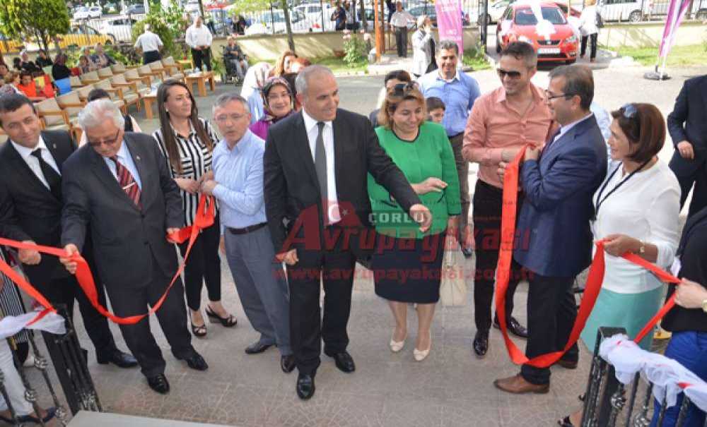 Çorlu Halk Eğitimi Merkezi`nden Yılsonu Sergisi