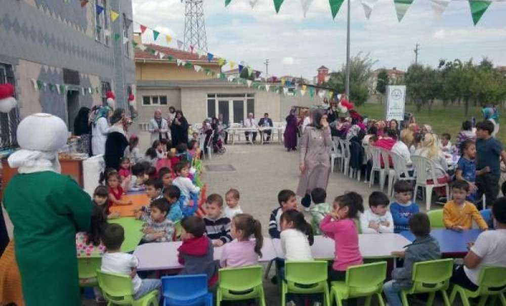 Mekke Kur`an Kursu`ndan Bahar Şenliği