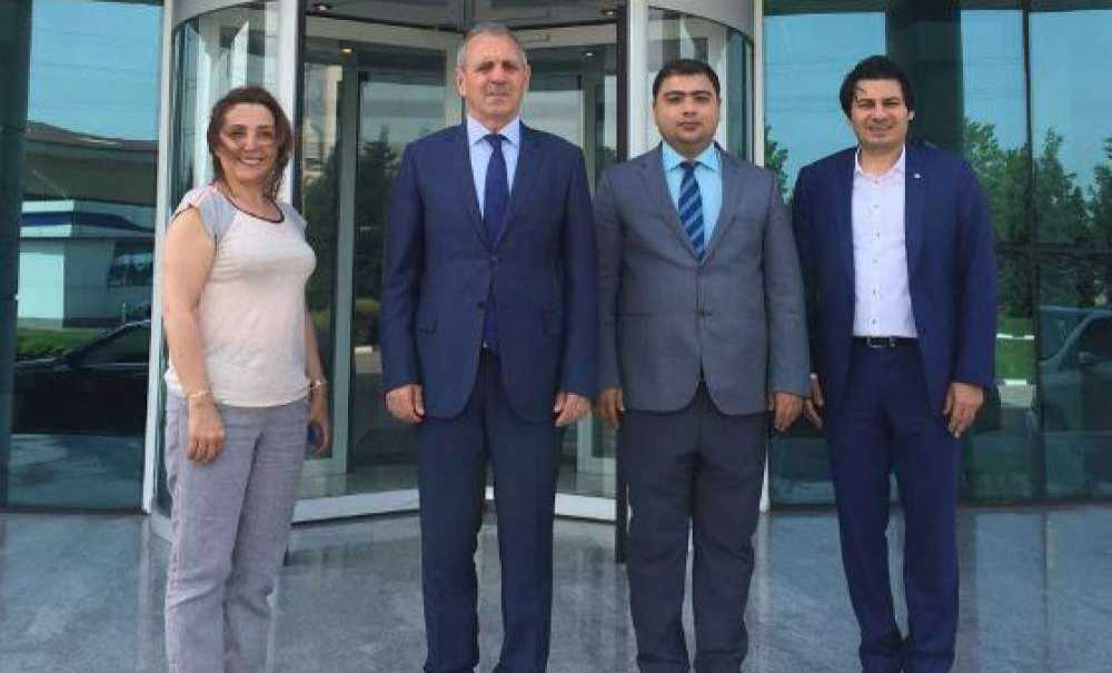 Vali Salihoğlu'ndan İlaç Fabrikasına Ziyaret