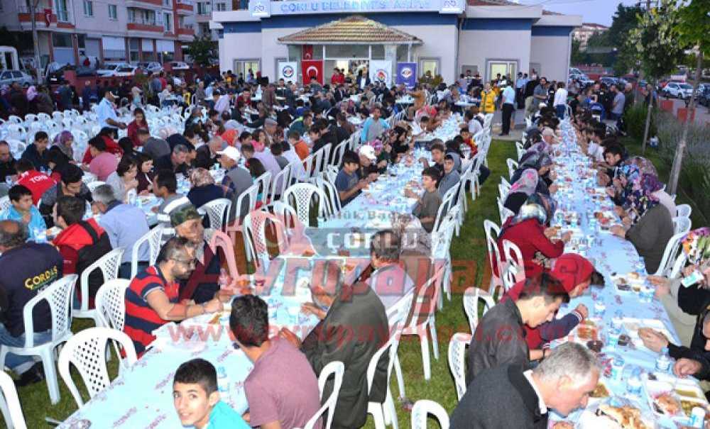 Çorlu Tso'dan İftar Yemeği